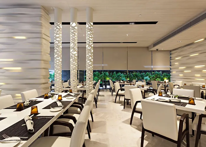 Hyatt Place Sukhumvit 1 Hotel 4*