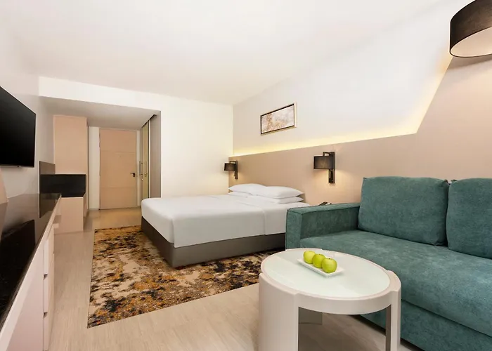Hyatt Place Sukhumvit 1
