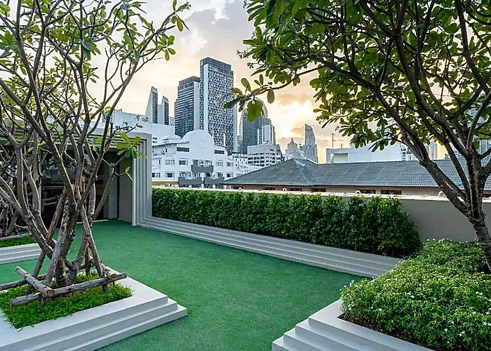 Hyatt Place Sukhumvit 1 Hotel 4*