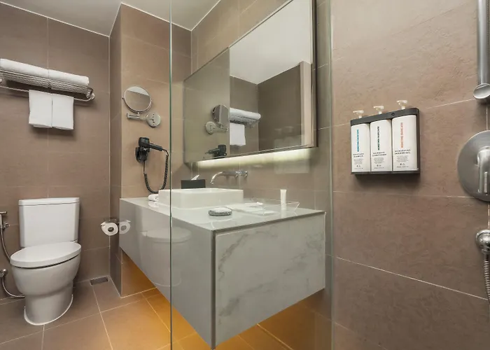 Hyatt Place Sukhumvit 1 Hotel 4*