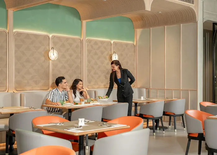 Hyatt Place Sukhumvit 1 Hotel 4*