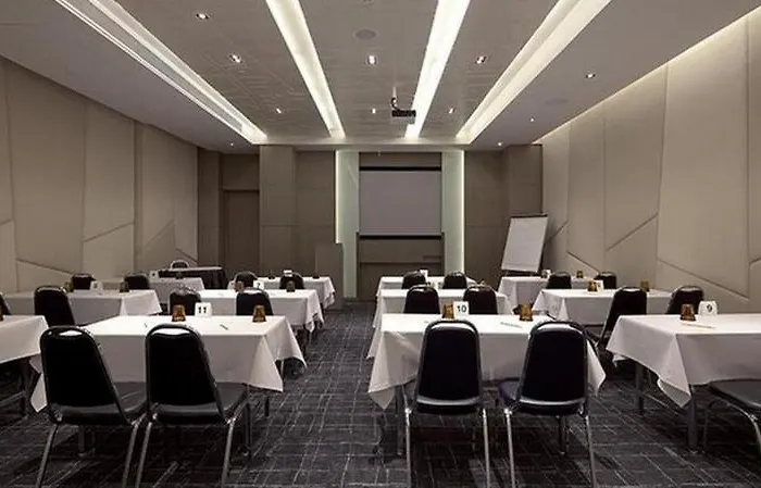 Hotel Hyatt Place Sukhumvit 1 4*