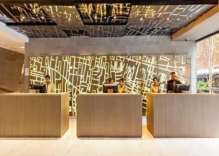 Hotel Hyatt Place Sukhumvit 1 4*