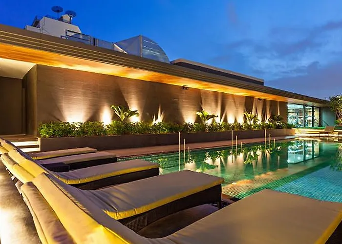 Hyatt Place Sukhumvit 1 4*